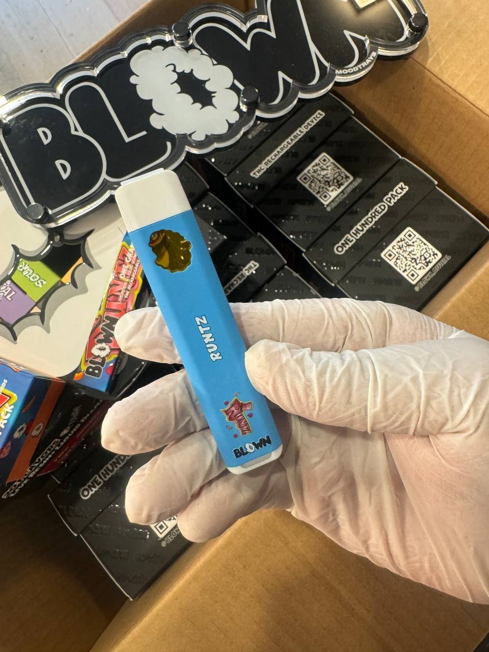 whatsapp-image-2023-11-01-at-6-11-30-pm-3.jpeg Blown live resin & liquid diamond 1g disposable vape pens - Image 1